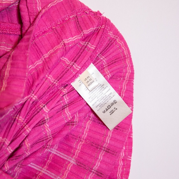 Free People Snowbunny Girlfriend Off The Shoulder Knit Pink Metallic Sweater XS - Picture 3 of 4